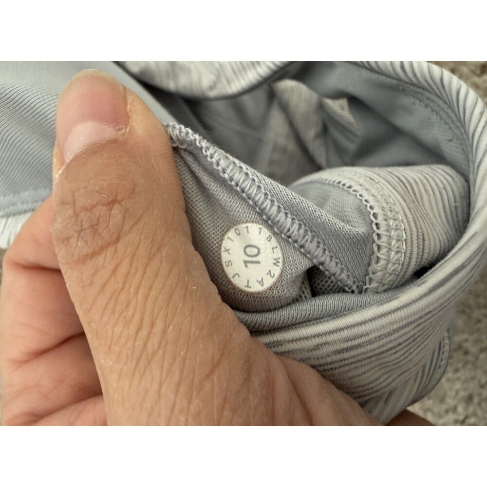 Lululemon Time To Sweat Bra Wee Are From Space Nimbus Battleship Size 10 - Picture 3 of 4